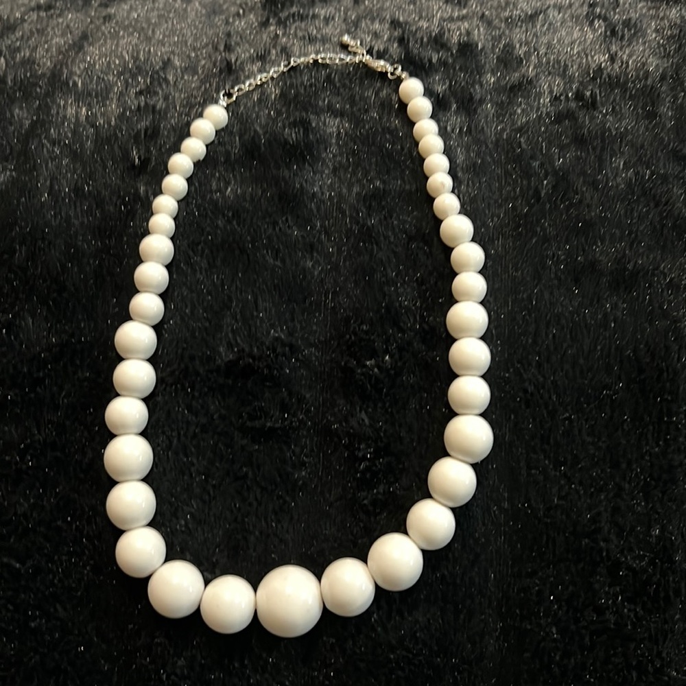 White large bead necklace adjustable length